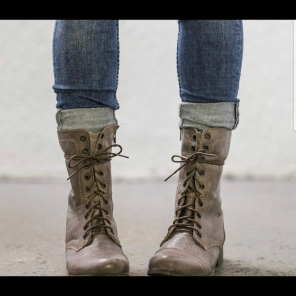 Distressed Gray Steve Madden Troopa Boots